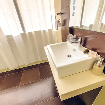 菲利亚酒店 4* 波德戈里察