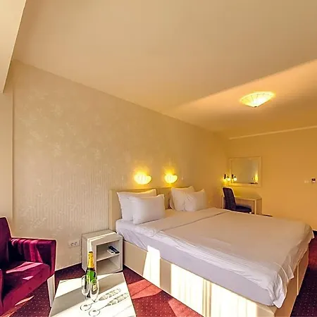 Hotel Philia 4*