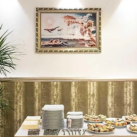 Philia Hotel