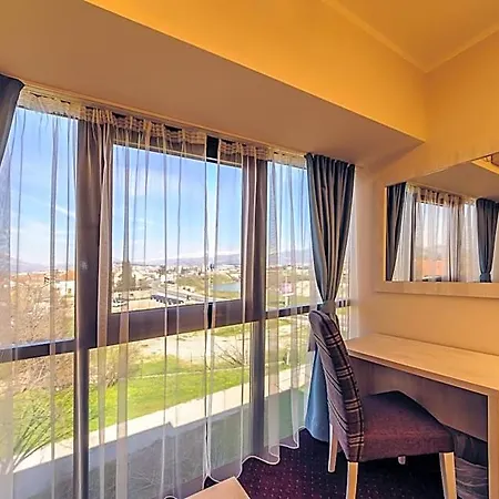 Hotel Philia