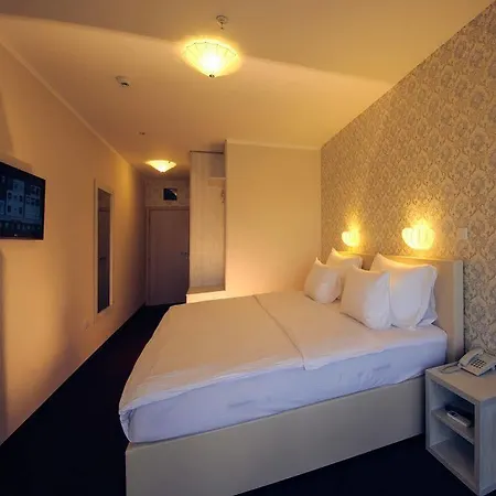 Philia Hotel