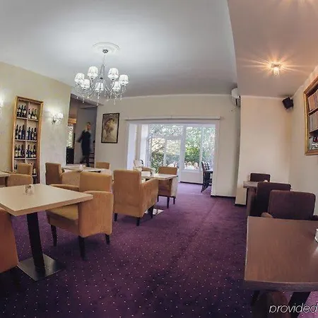 Philia Hotel