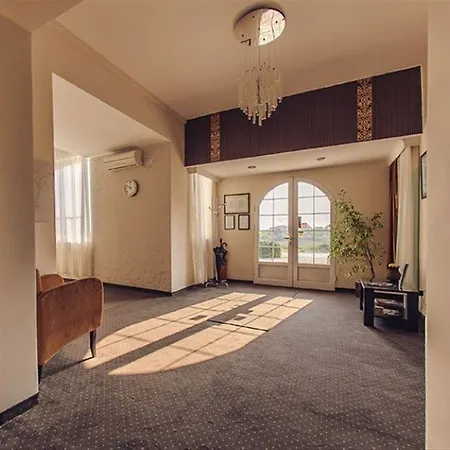 Philia Hotel 4*